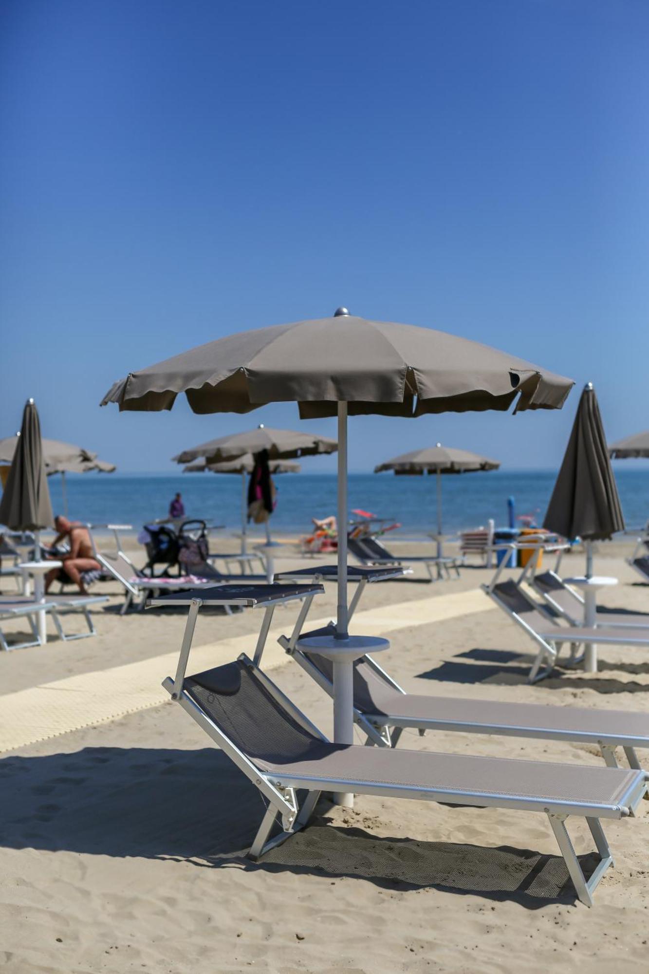 Hotel Commodore Cervia Eksteriør bilde